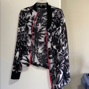 Fabletics light weight windbreaker jacket